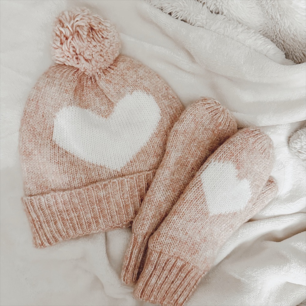 Jillian Harris x Joe Fresh Toque & Mittens Set in Pink